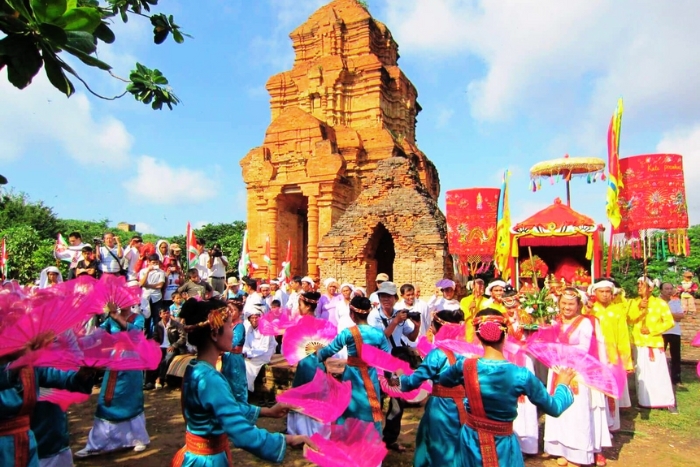 Kate Festival, a cultural gem among things to do in Hoi An