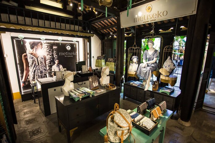 Come to Metiseko Hoi An with many luxurious souvenirs