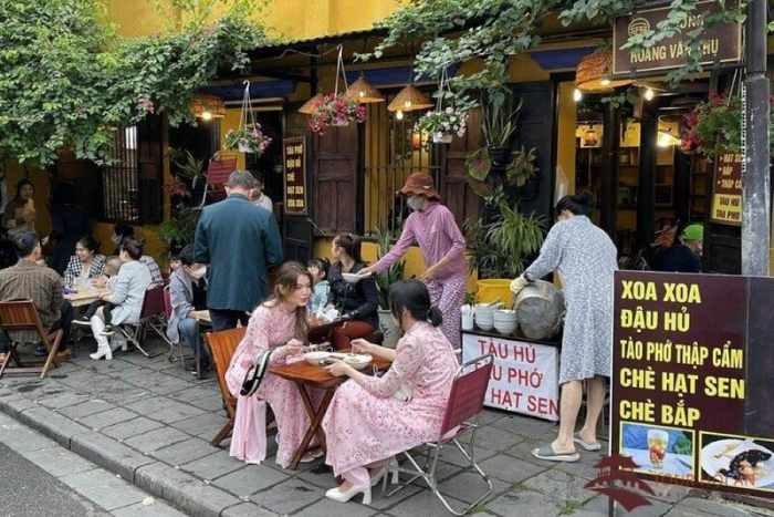 Typical Hoi An flavours to share with the girls