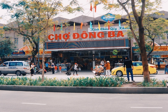 Local vibes at Dong Ba Market during your Hue Dong Hoi 4 days tour