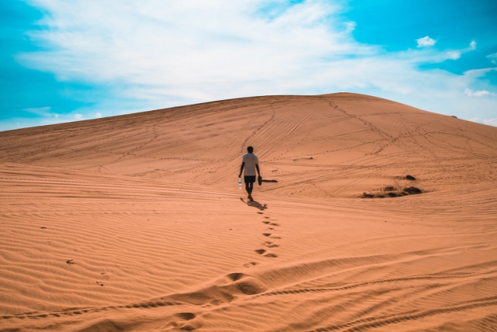 Visit Red Sand Dunes during your Mui Ne 3 days 2 nights itinerary