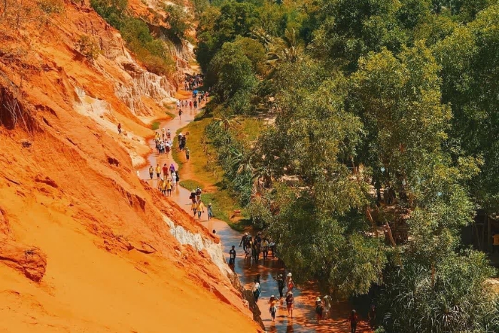 Mui Ne fairy stream: discover a wonderful natural site