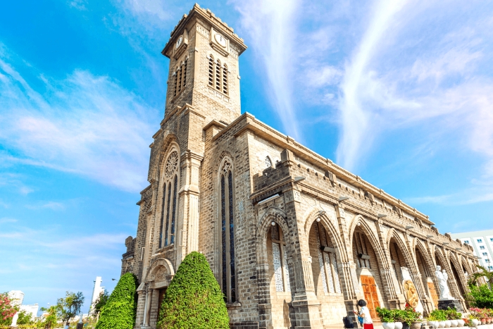 Discover the Stone Cathedral