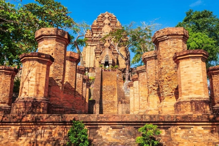 Explore the Po Nagar Towers