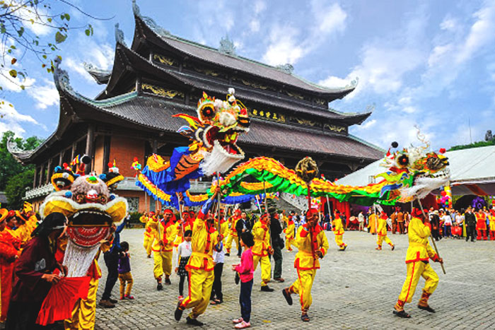 Bai Dinh Pagoda's Festival