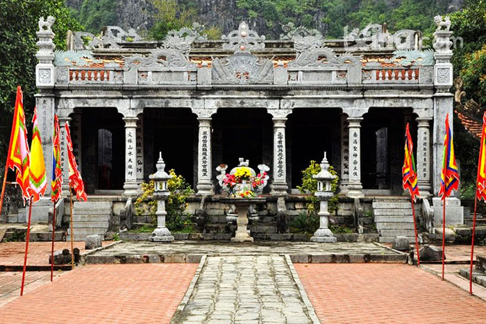Ninh Binh to Thai Vi Temple
