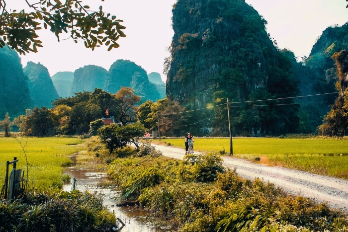 Exploring rural paths during one day in Tam Coc
