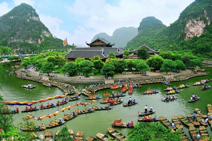 Discover Trang An and Hoa Lu
