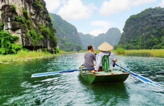 What To Do And See In Tam Coc Ninh Binh In November?