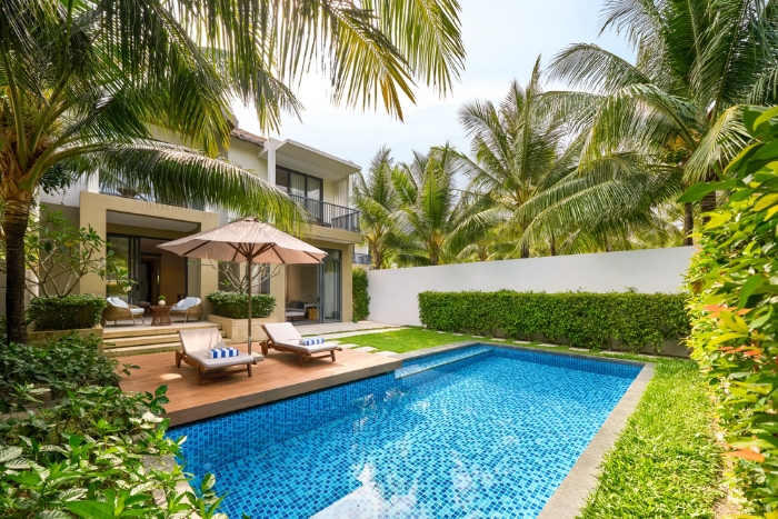 Located in the southeastern part of Phu Quoc Island, the resort sits on the beautiful Bai Khem beach