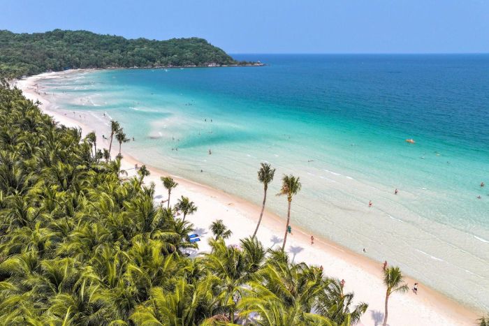 Phu Quoc: turquoise beaches and tropical nature