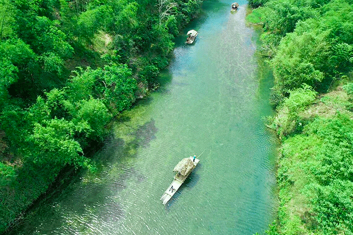 Cham stream in Pu Luong