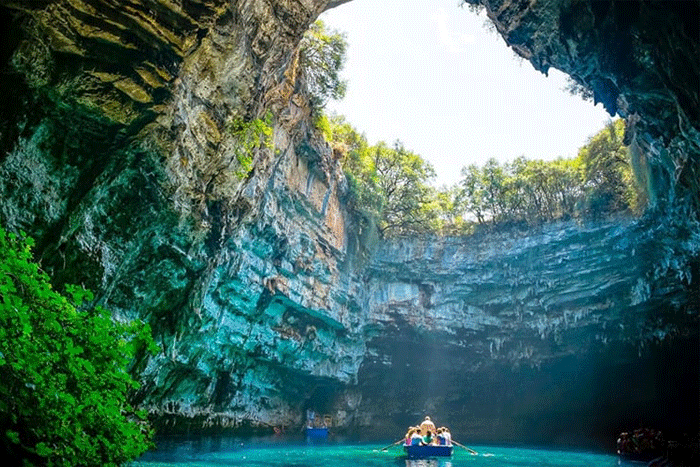 Phong Nha Cave