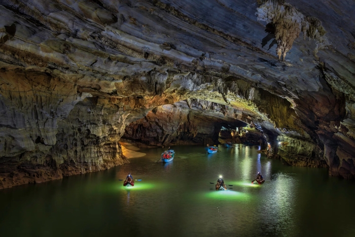 What to do in Quang Binh when it rains? Visit Phong Nha cave