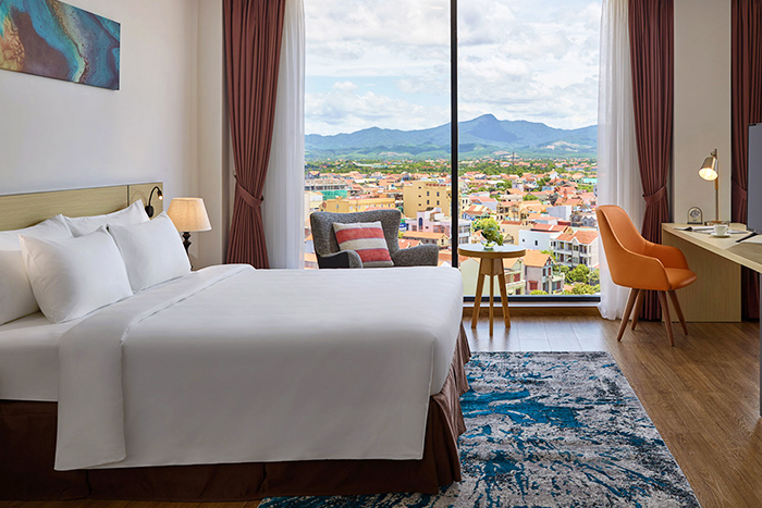 Room of SAM Quang Binh Hotel, where to stay in Quang Binh? 