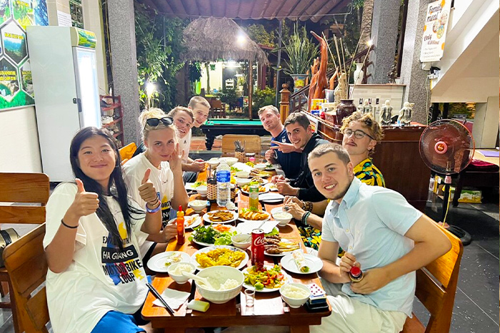 Phong Nha Family Restaurant