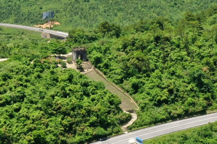  Deo Ngang Pass, one of the most famous mountain passes in Central Vietnam