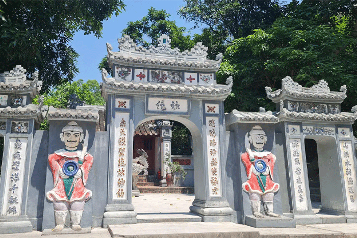  Princess Lieu Hanh Temple, an important site in Vietnamese folk religion