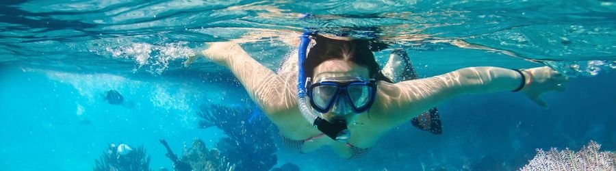 Discover the underwater world of Northern Vietnam with a mask and snorkel