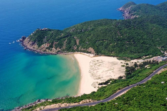 Bai Mon Phu Yen, top best beaches in Southern Vietnma to visit in December? 