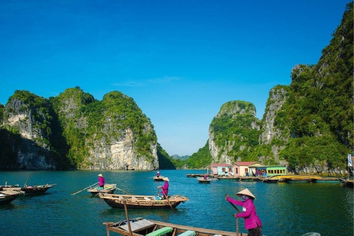 Admire Vietnam’s breathtaking beauty