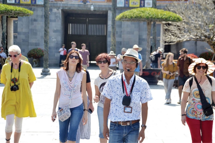 What can you do in Hue as a solo female traveler?