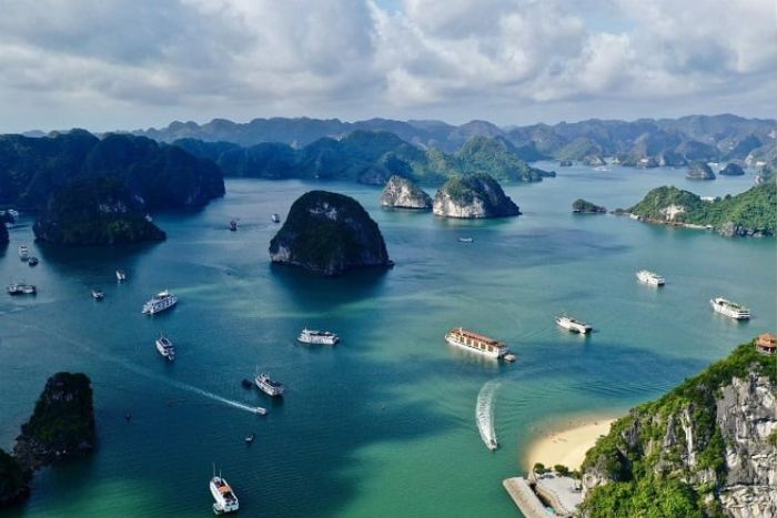 Discover practical tips to succeed in a 2 week in Vietnam on a budget