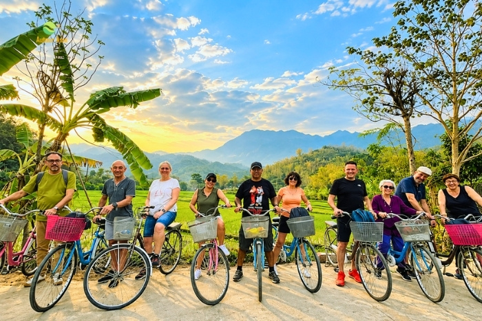 Across Vietnam on a 21-day Vietnam tour