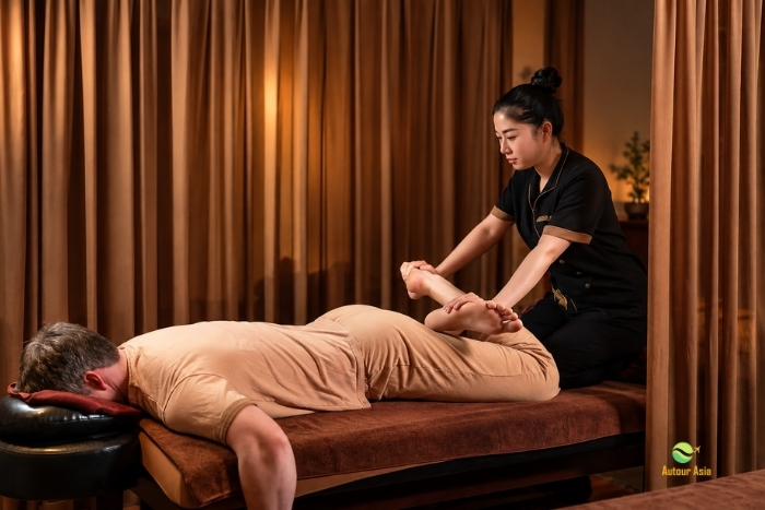 Massage and relaxation during a 3-week Vietnam trip