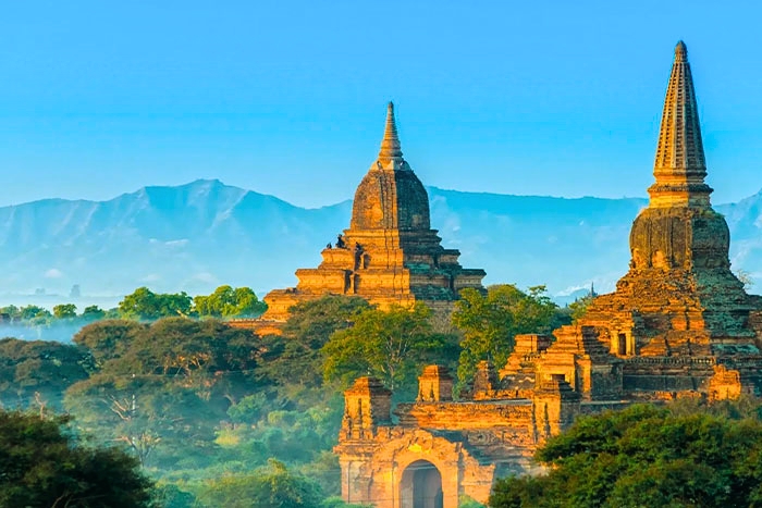 Between temples and plains - The unique landscapes of Bagan