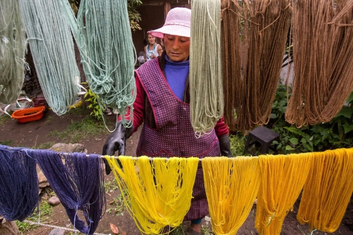 Traditional weaving in Da Nang craft villages at Cam Ne mat village