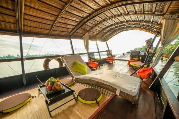 Song Xanh Sampan - Private Mekong river cruise for tourists
