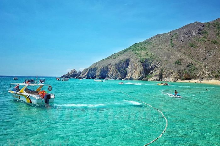 Water sports in holiday beach at Ky Co