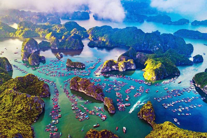 Where to go in Vietnam in september? Lan Ha Bay 