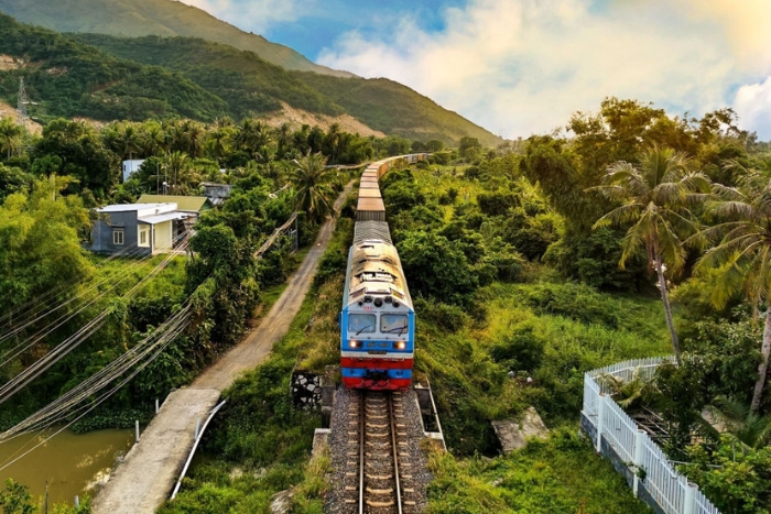 Why choose a train journey in Vietnam?