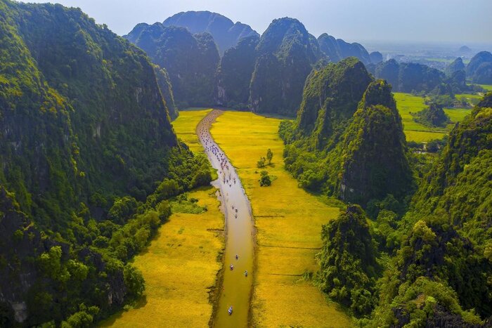 Vietnam in May: Explore Ninh Binh in the harvest season