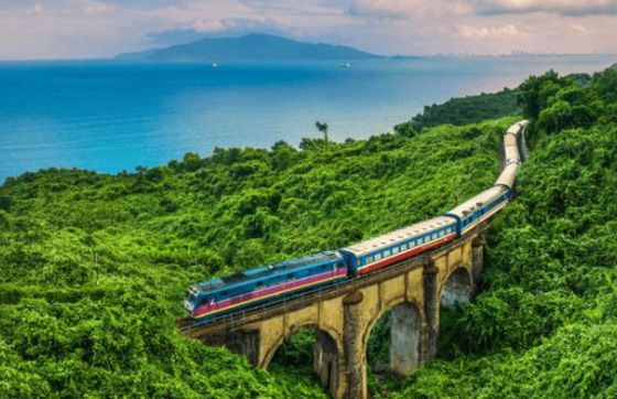 How To Get Around In Vietnam: Public Or Private Transportation?