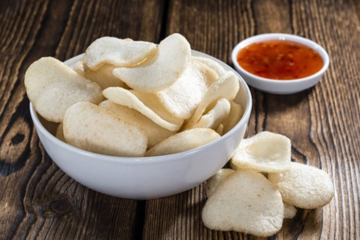 Shrimp chips, a versatile snack enjoyed in many different ways
