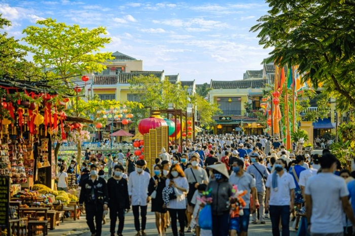 Traveling to Vietnam during Tet, feeling the country rather than simply visiting it