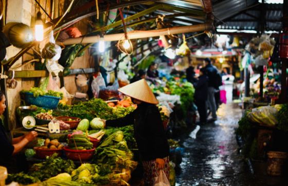 What Are The Best Markets For Shopping In Vietnam?