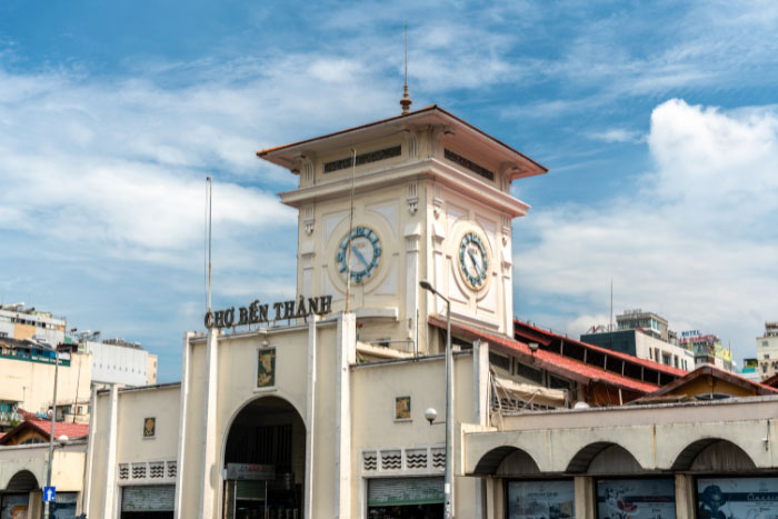 Ben Thanh market iconique entrance