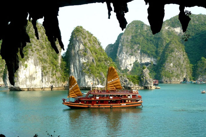 Halong Bay in a sunny day