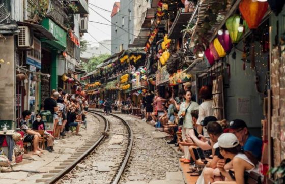 Vietnam In 2 Weeks In October - Complete Travel Guide