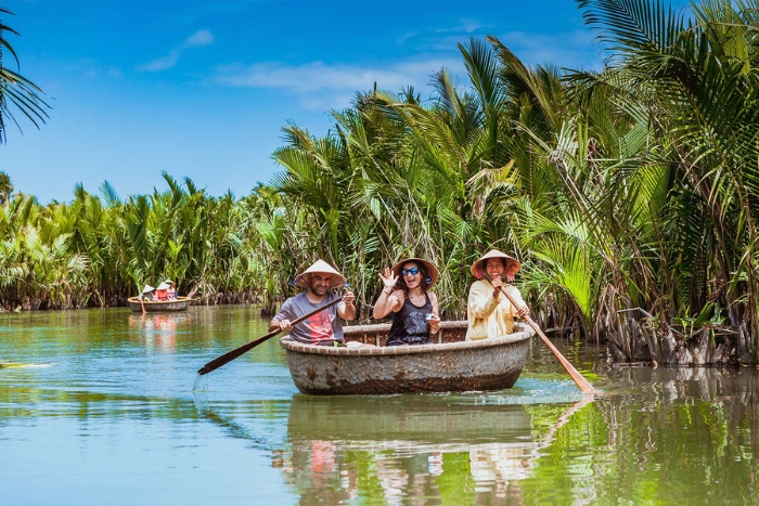How much does 3 weeks in Vietnam cost in December?