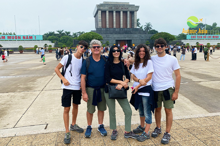 Visit Ho Chi Minh Mausoleum in Vietnam