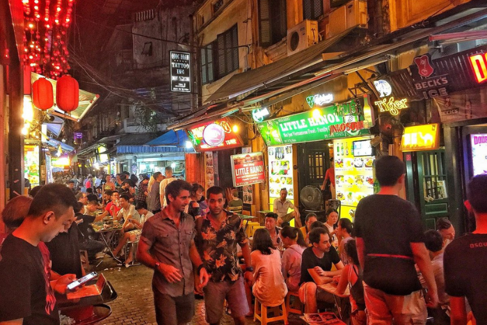 Ta Hien Street - a street that doesn't 
