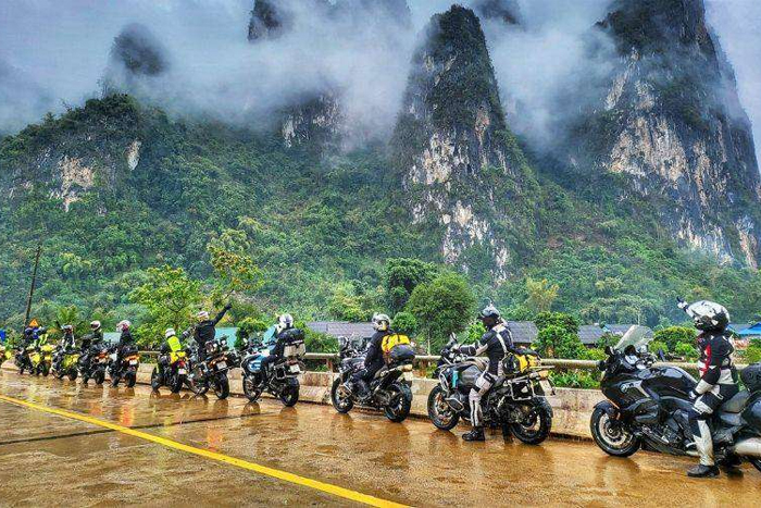 Discover Vietnam by motobike