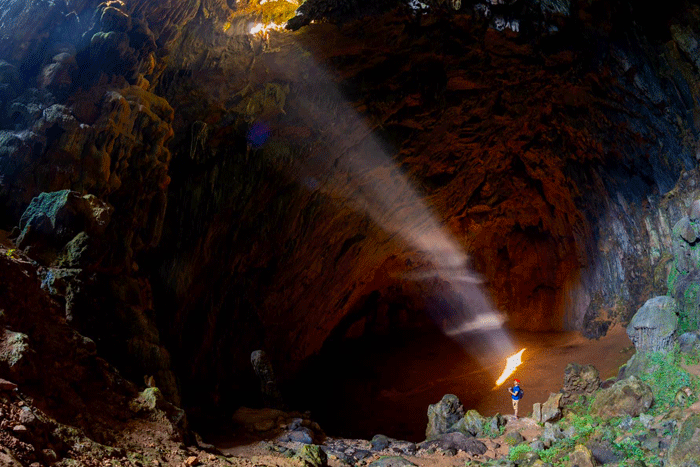 Kho Cuong cave in Pu Luong 