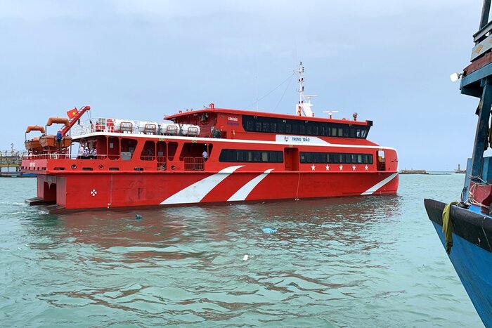 Trung Trac boat from Ho Chi Minh to Vung Tau