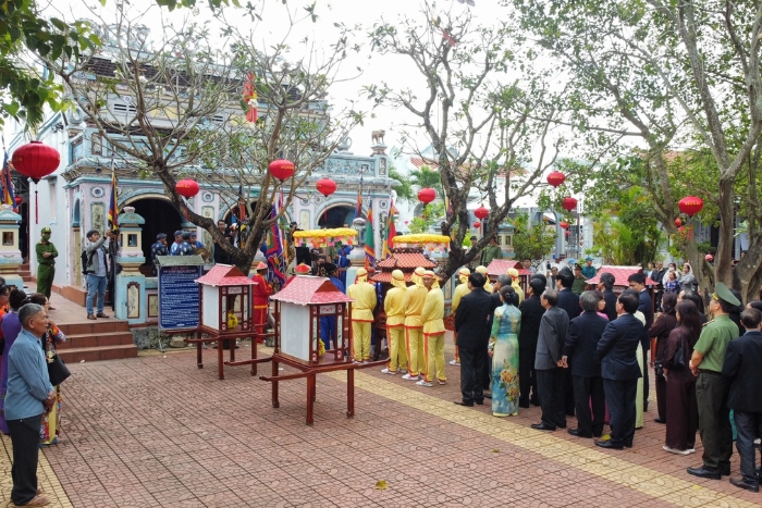 Where to go in Vietnam after Tet? Binh Dinh and Ba Pagoda‎ Festival in the port town‎ of‎ Nuoc Man